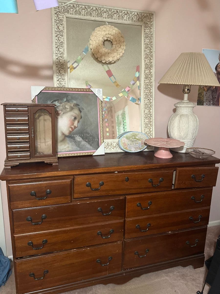 Moving Overseas – Everything Must Go! Priced To Sell!  Entire Family of 4 Household Estate Sale! photo 5