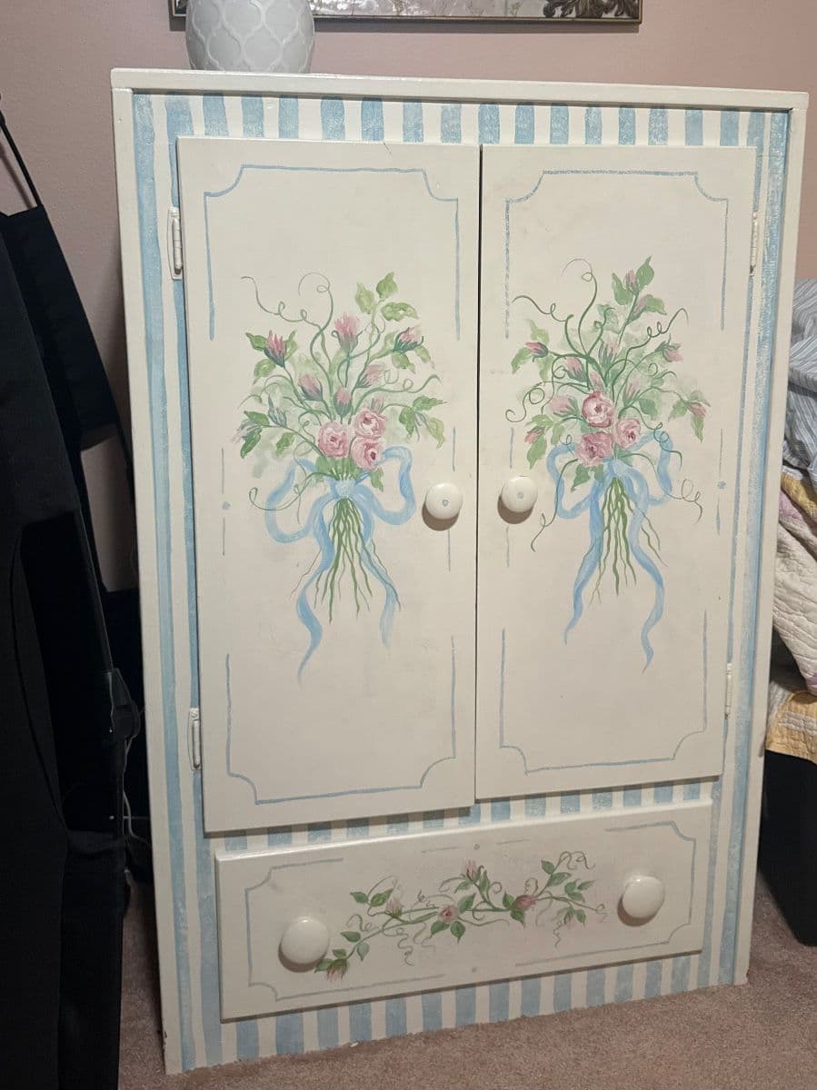 Moving Overseas – Everything Must Go! Priced To Sell!  Entire Family of 4 Household Estate Sale! photo 4