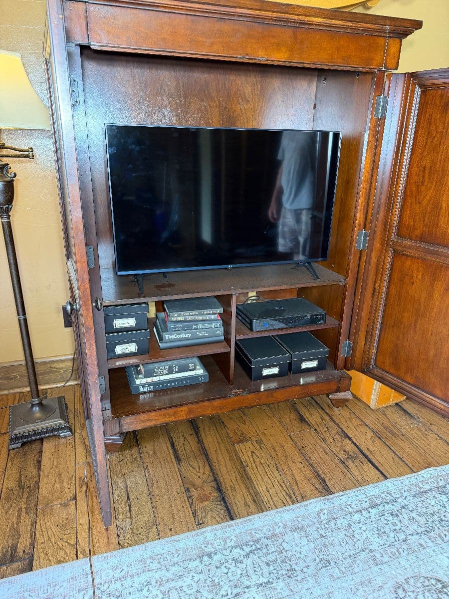 Estate Sale for Joey and Dale Leinen Family photo 9