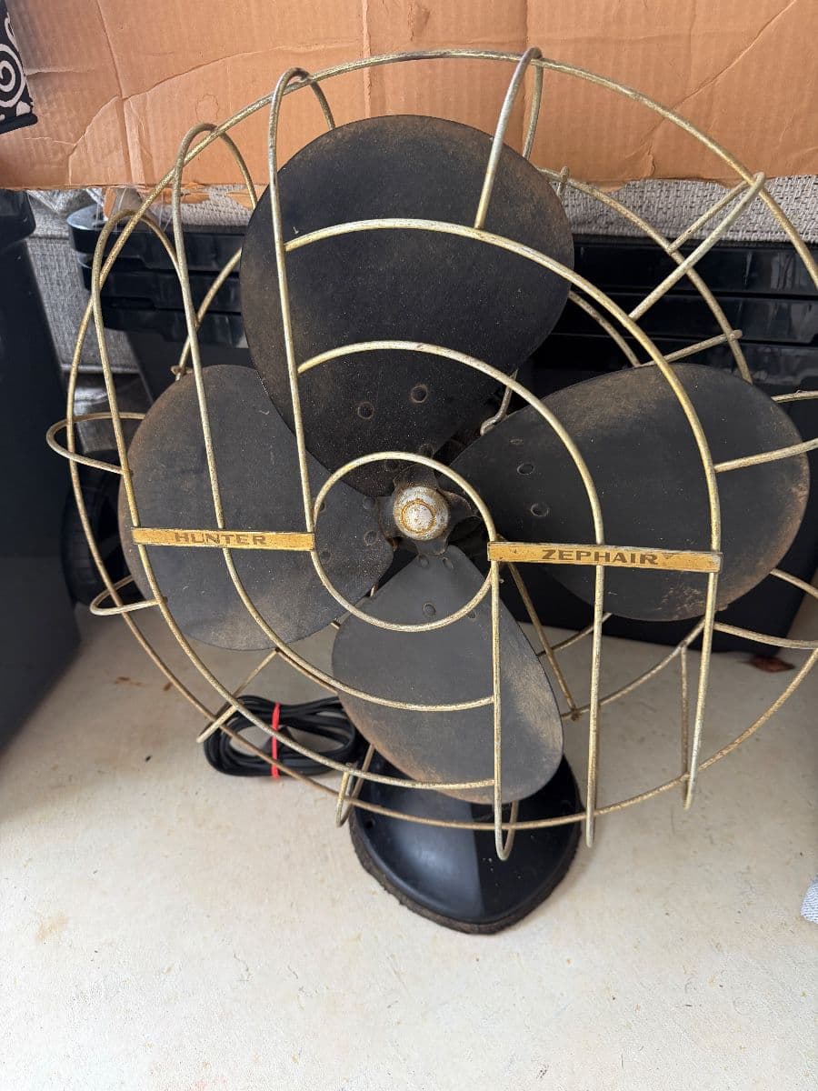 Estate sale in Oakland Tennessee full of vintage clothing toys & tools photo 3