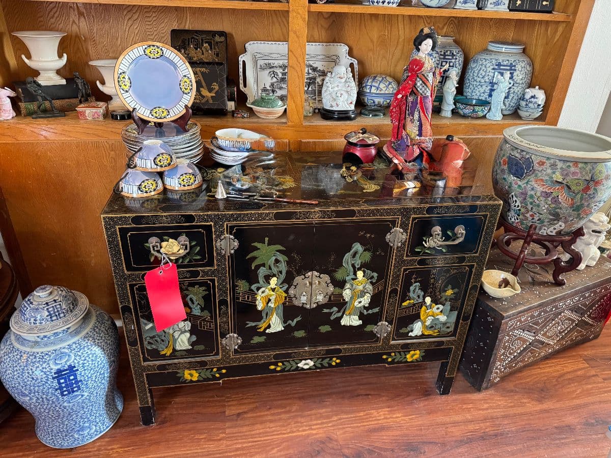 FABULOUS PACKED & STACKED 1st CLASS HOARDER CAMARILLO ESTATE SALE! photo 8