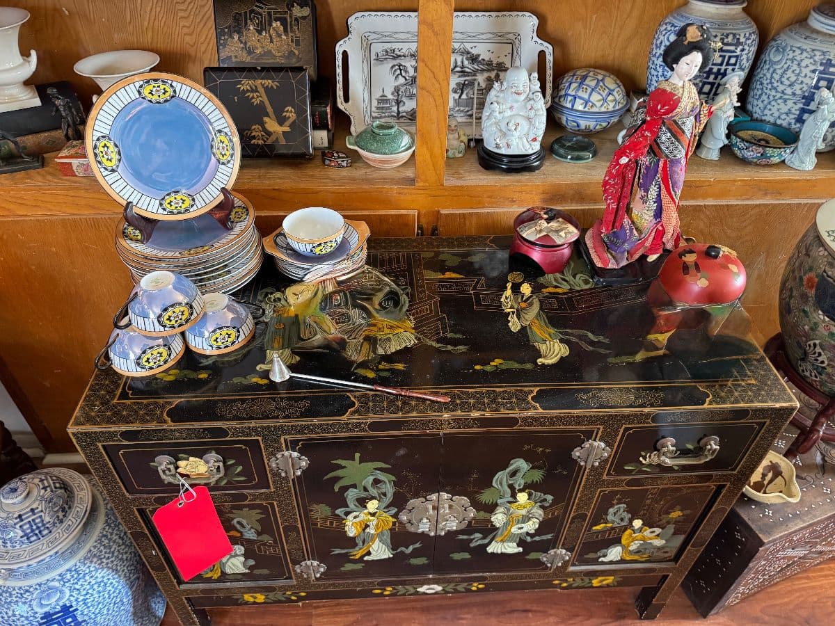 FABULOUS PACKED & STACKED 1st CLASS HOARDER CAMARILLO ESTATE SALE! photo 9