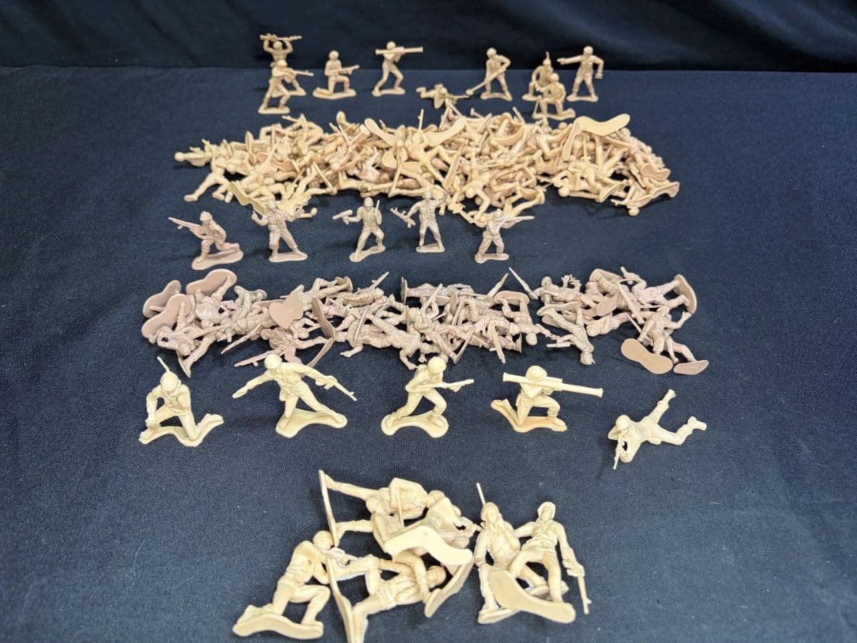 Collectible Toys & Electronic Games Online Auction photo 7