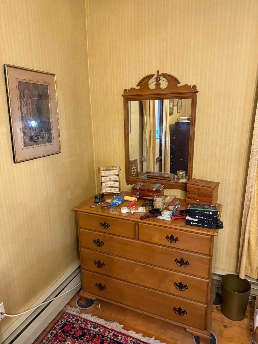 Old Victorian Home in Winthrop, Ma. Lots of treasures to be had!! photo 3