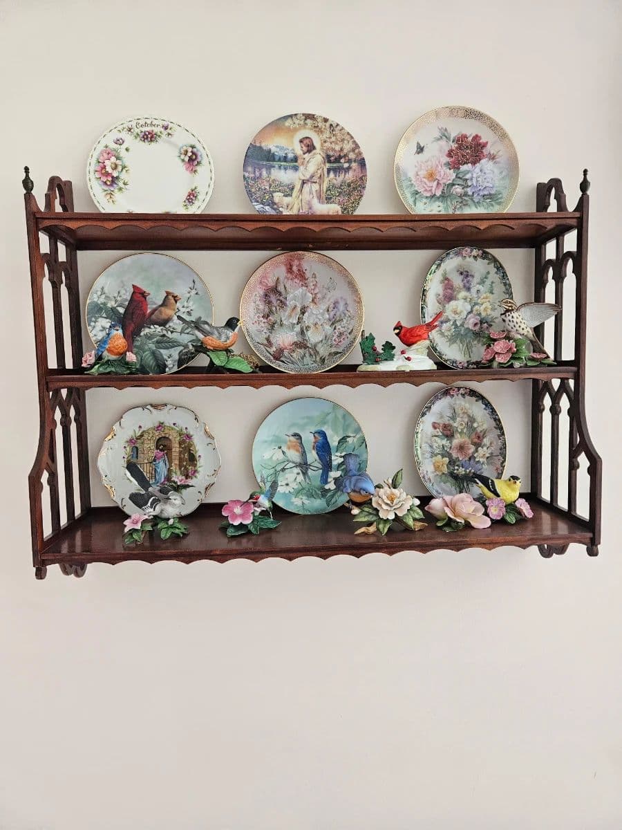 One Hoot of a Estate sale in Jackson Michigan, Owls and Antiques photo 3