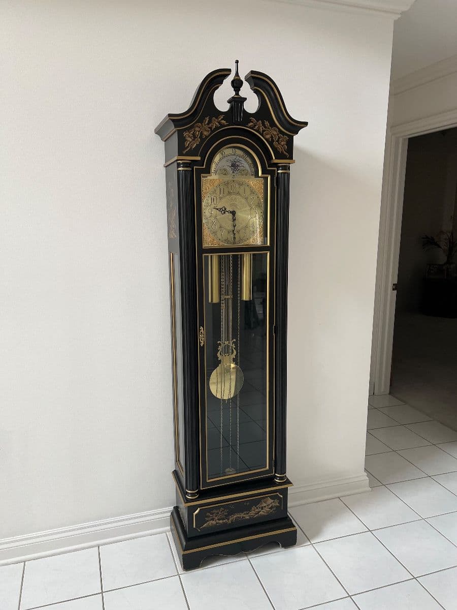 Bloomfield Hills Estate Sale of Longtime Resident photo 5