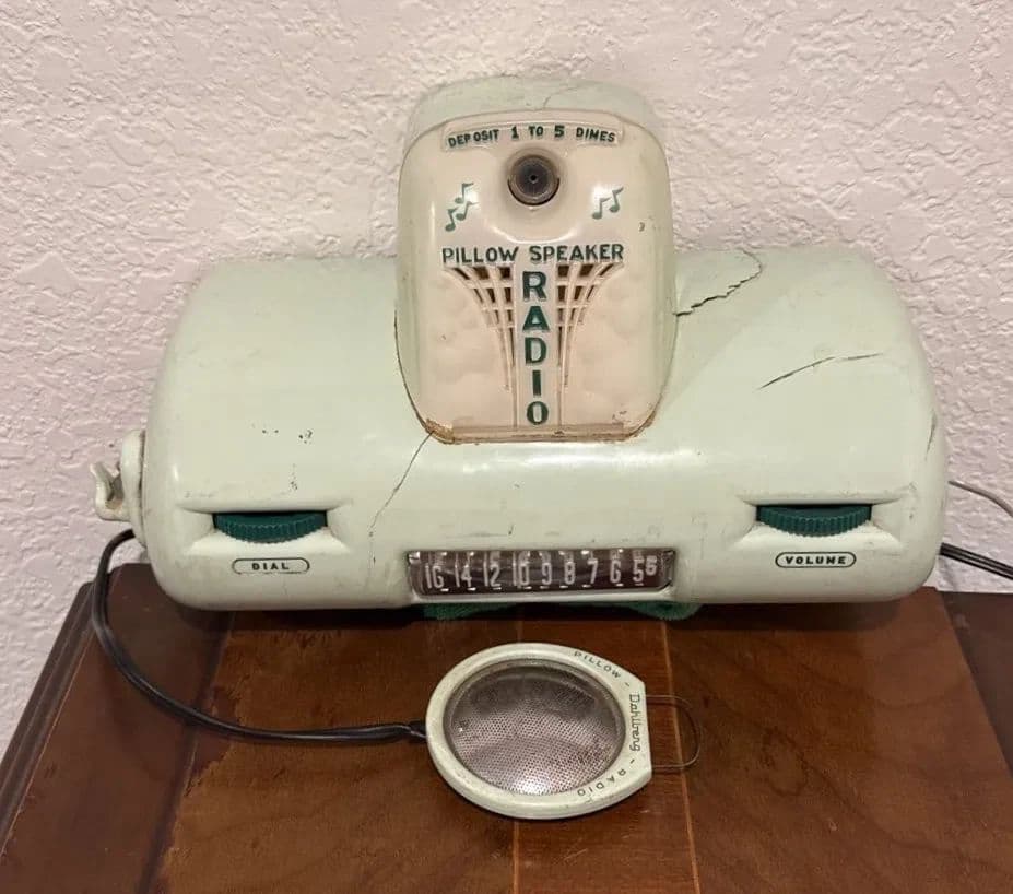 WOW! TRUCK * Fab Decor * BIKES/eBIKES * Mid Century * OLD RADIOS * Furniture * TOOLS * Art Glass photo 3