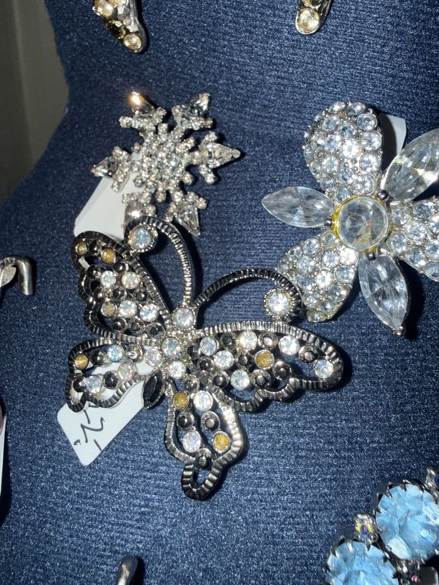 Woodland Hills Estate Sale: Vintage Lighting, Fine China, Midcentury Furniture & Designer Finds photo 8