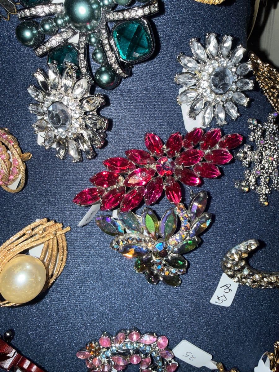 Woodland Hills Estate Sale: Vintage Lighting, Fine China, Midcentury Furniture & Designer Finds photo 5
