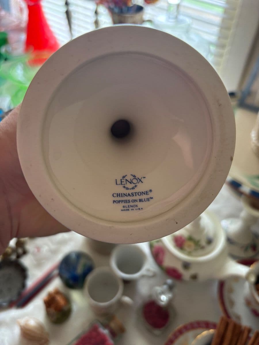 NICE HENDERSONVILLE ESTATE SALE! photo 7
