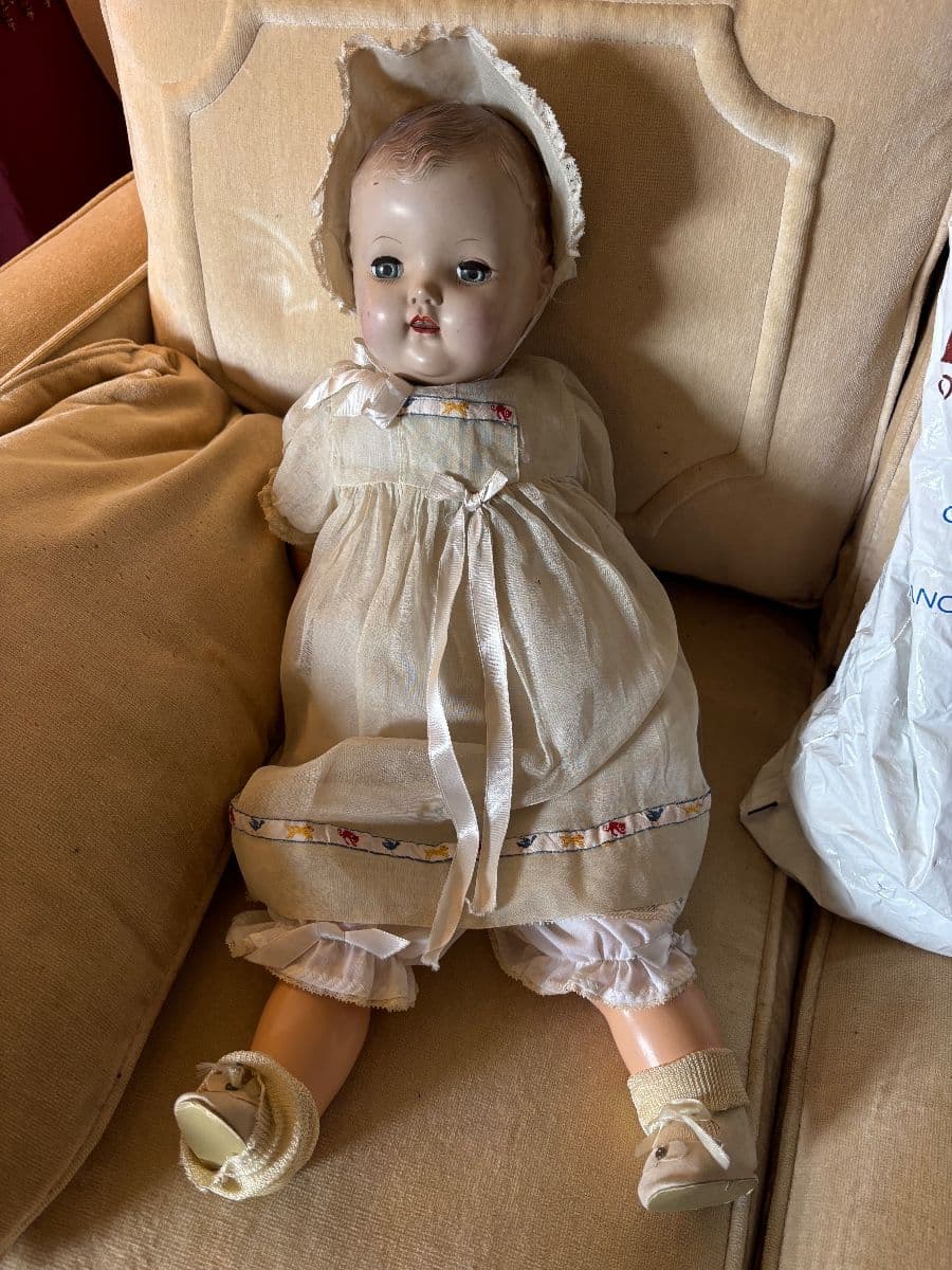 NICE HENDERSONVILLE ESTATE SALE! photo 8
