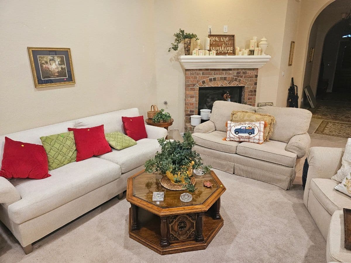 50% OFF UPSCALE ELEGANCE VINTAGE MODERN FURNITURE ESTATE SALE BY ALAMO AZTEK ESTATE SALES DFW photo 2