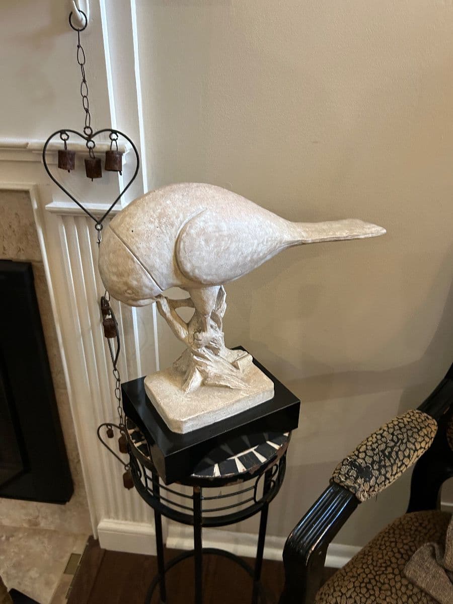 Stardust Estate Sales - Beautiful Condo - Home Decor, Garden, Clothing, Holiday photo 12