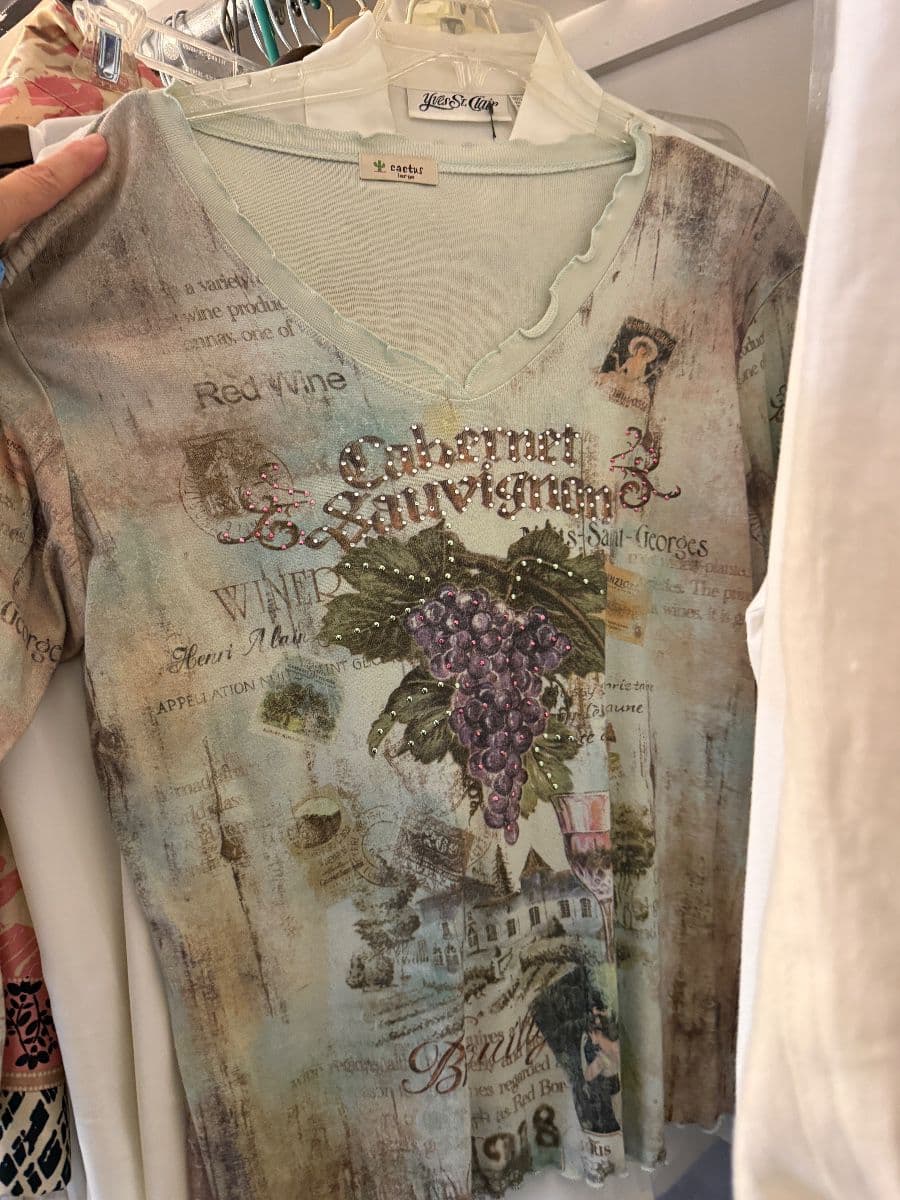 Brentwood Moving Sale NIB’s and CLOTHING photo 12