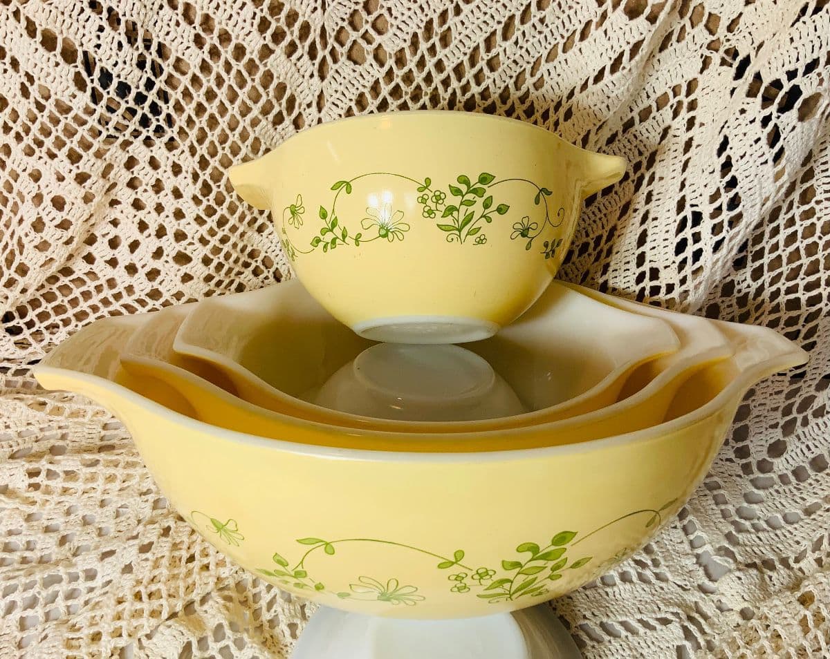 JADITE QUEEN ESTATE 75 YEARS ACC  ANTIQUES & MID CENTURY photo 7