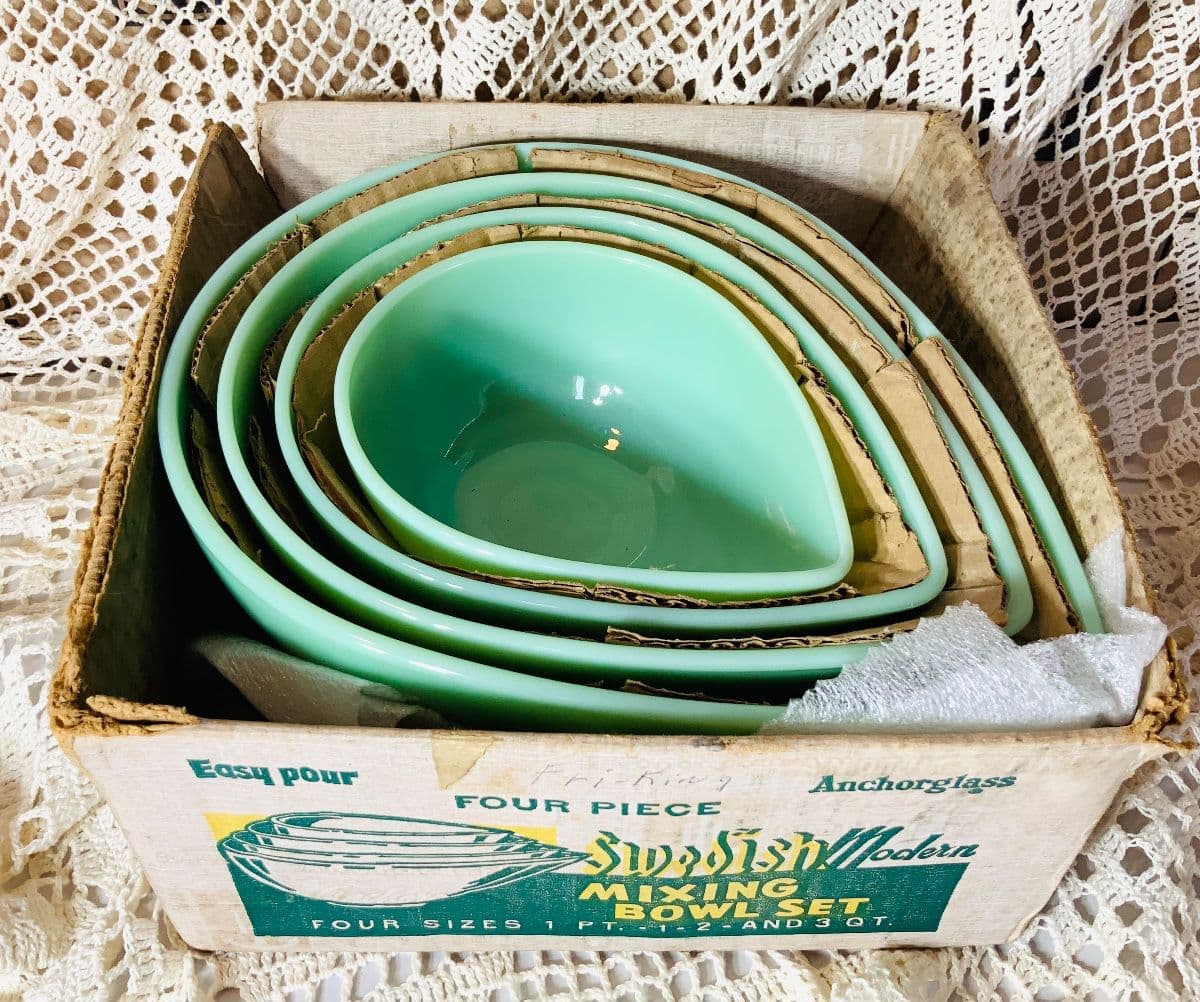 JADITE QUEEN ESTATE 75 YEARS ACC  ANTIQUES & MID CENTURY photo 8