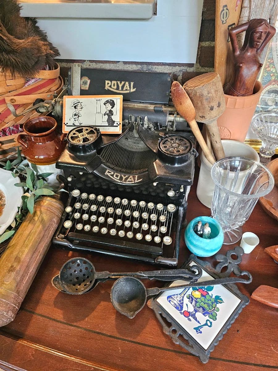 SALE BY HOLLY TAG SALE! TIFFANY JEWELRY & STERLING, HOOSIER CABINET, URANIUM GLASS, ALBUMS & MORE photo 5