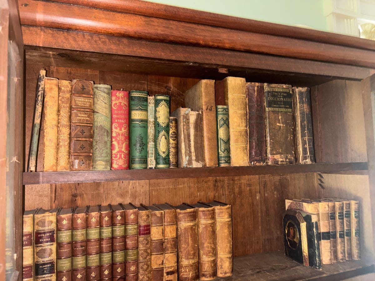 EXCEPTIONAL ITHACA ESTATE SALE photo 3