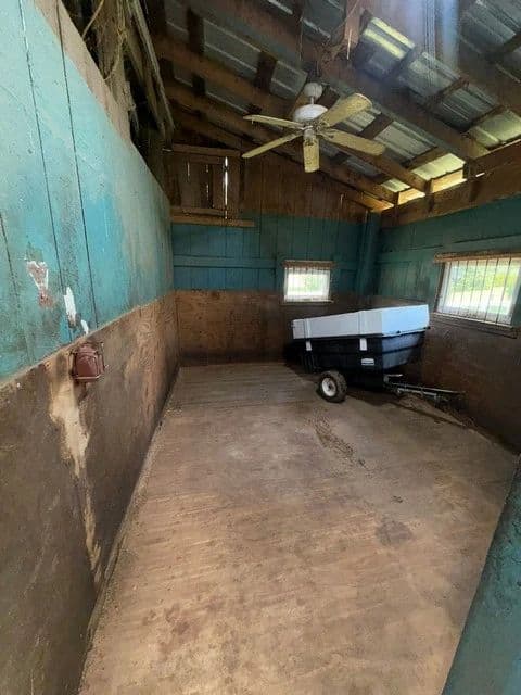 Live Onsite & Online Unreserved Real Estate & Onsite Contents Auction photo 6