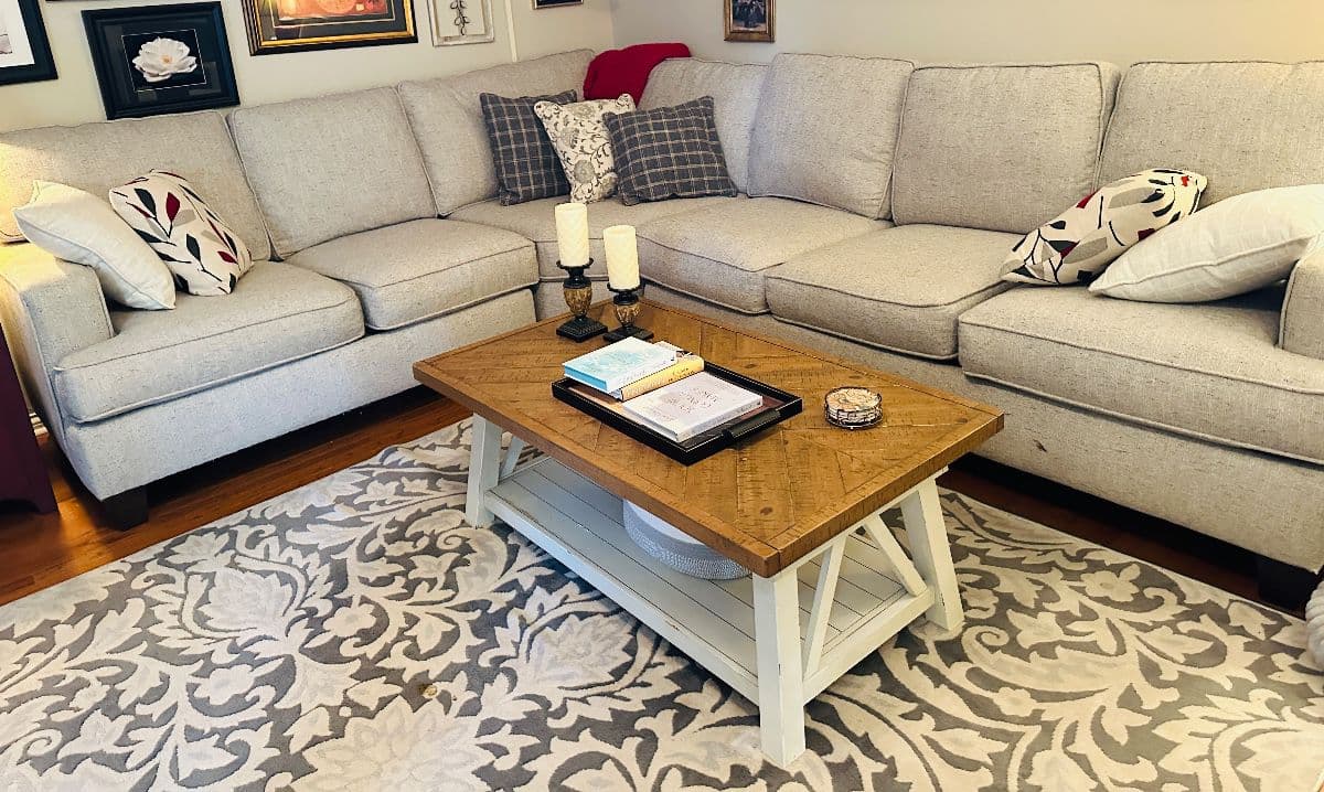 Cozy and Classy - Estate Sale photo 4