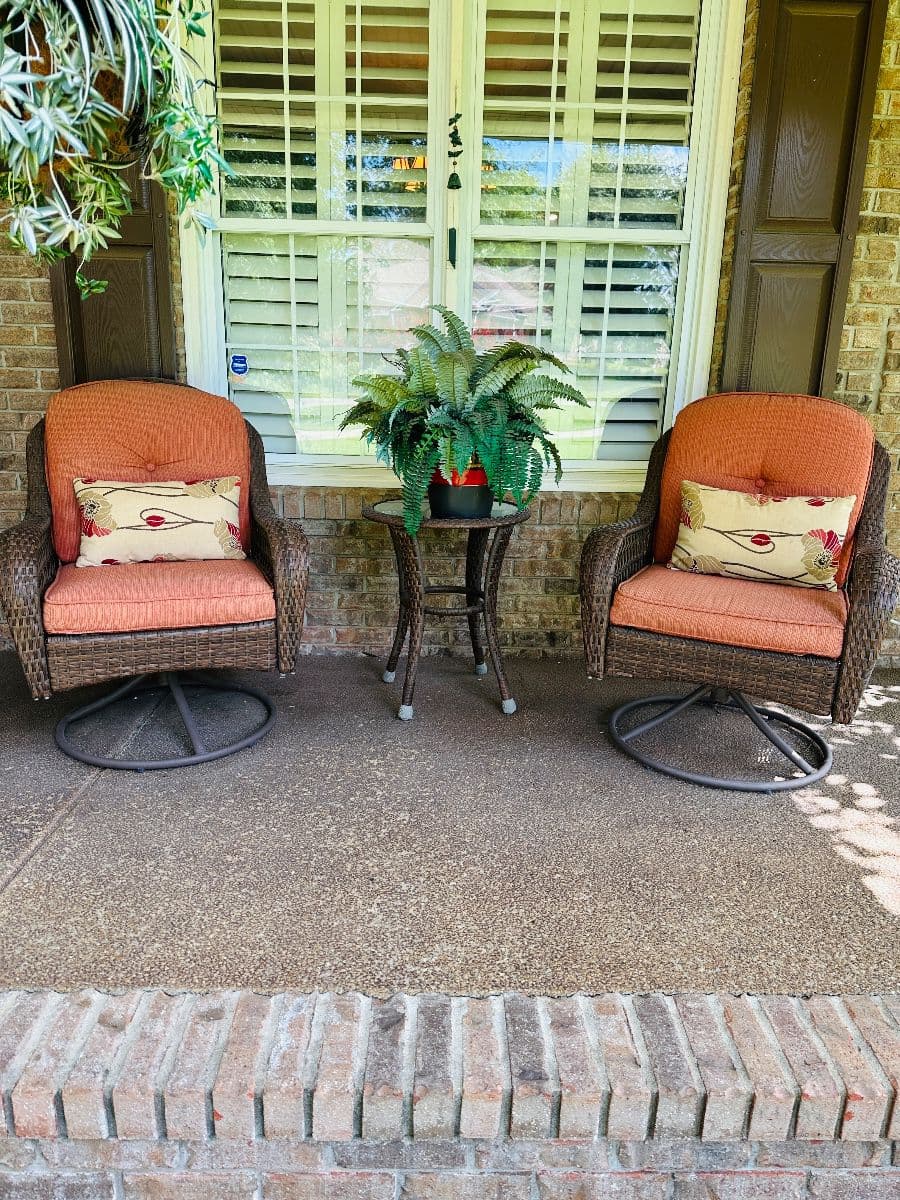 Cozy and Classy - Estate Sale photo 5