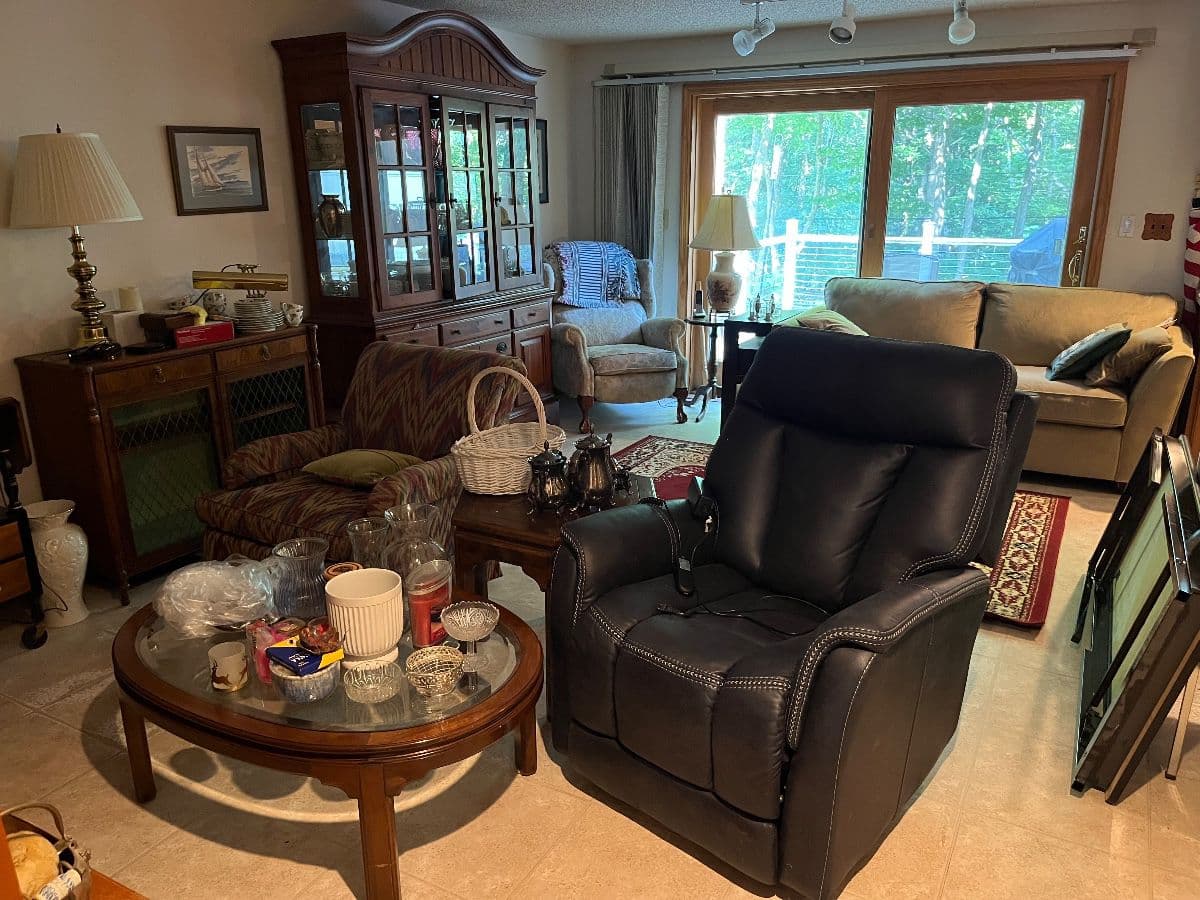 Latham "Doll House" Estate Sale photo 4