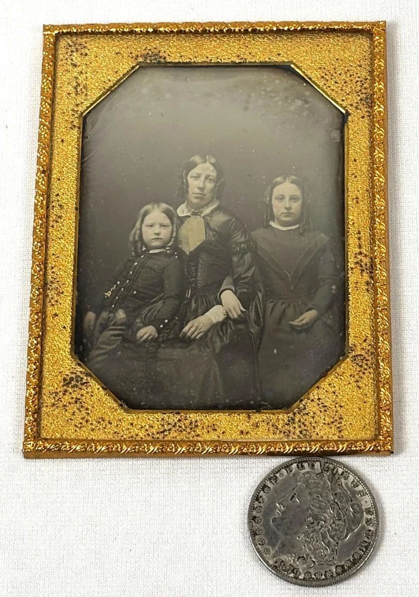 QUALITY ANTIQUES, PHOTOGRAPHY, EPHEMERA AND COLLECTIBLES AUCTION photo 7