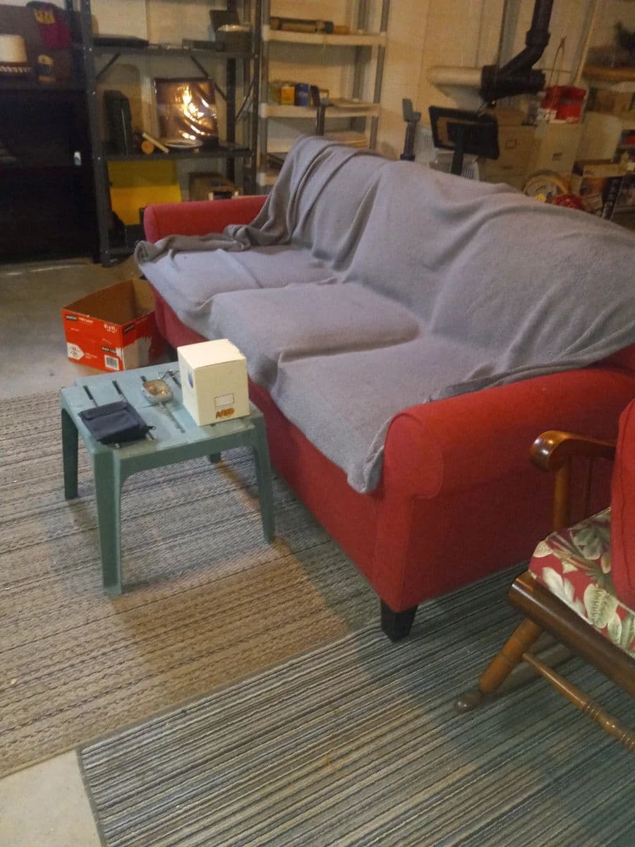 Affordable Estate Sales! 1 Day Sale Hobart Indiana. photo 3