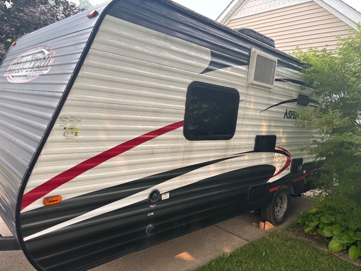 LARGE HOWELL CONDO ESTATE SALE ( LOTS OF TOOLS! ) AIR HAWK WHEELCHAIR ! CAMPER! photo 6