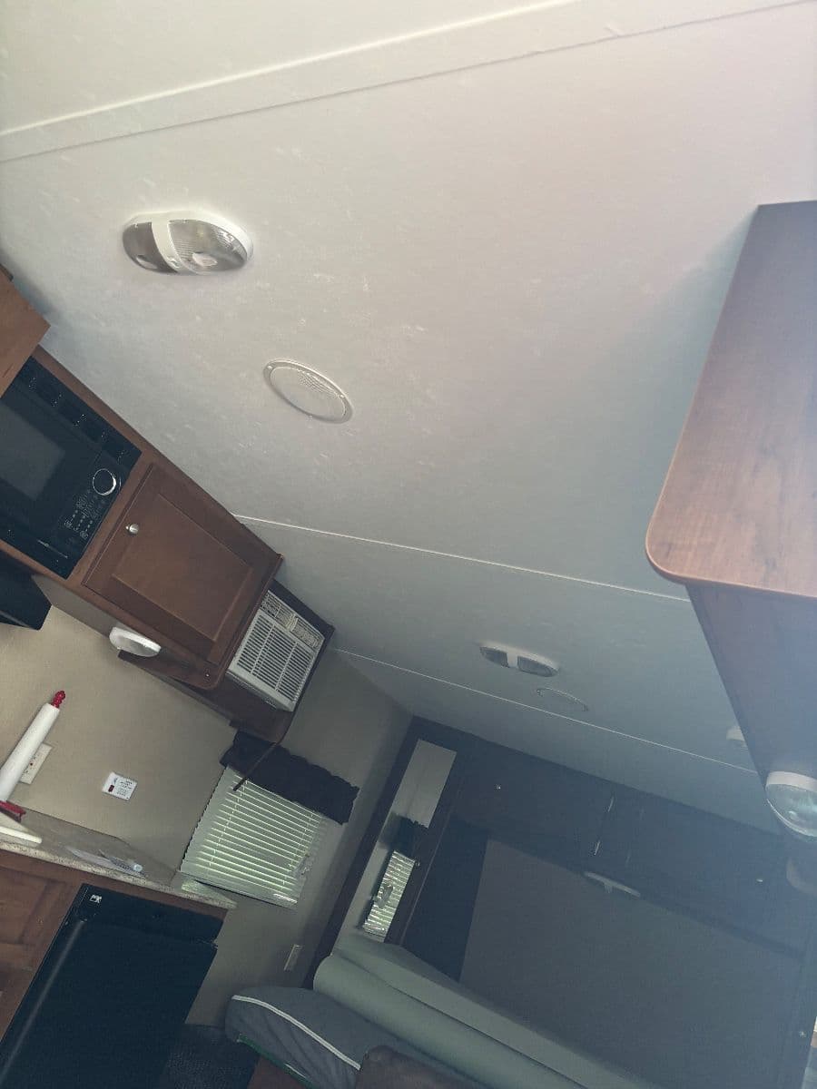 LARGE HOWELL CONDO ESTATE SALE ( LOTS OF TOOLS! ) AIR HAWK WHEELCHAIR ! CAMPER! photo 8