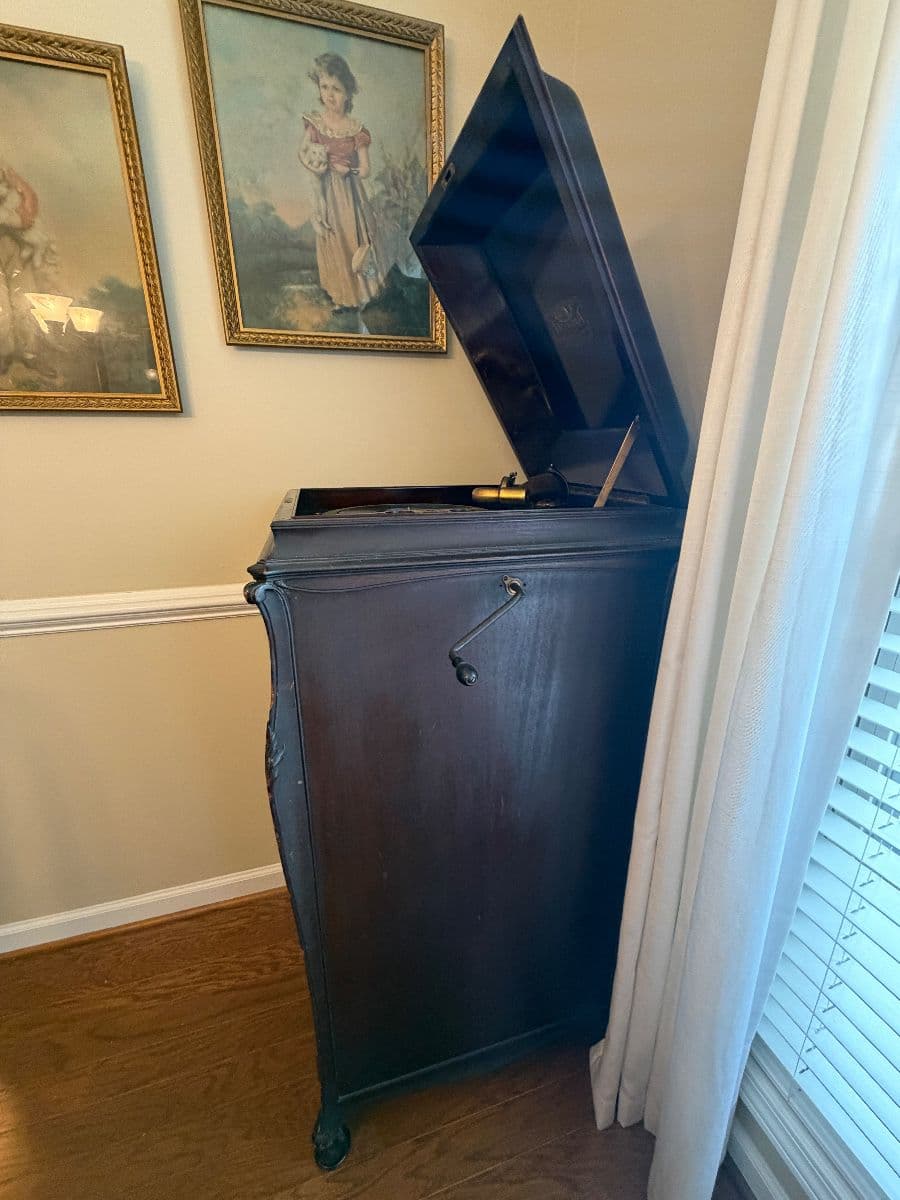 Blue Moon Estate Sale in West Columbia photo 12