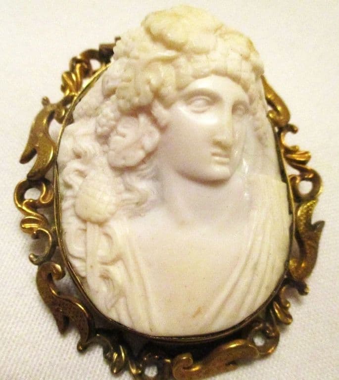 Fine Jewelry, Paintings & Decorative Arts photo 9