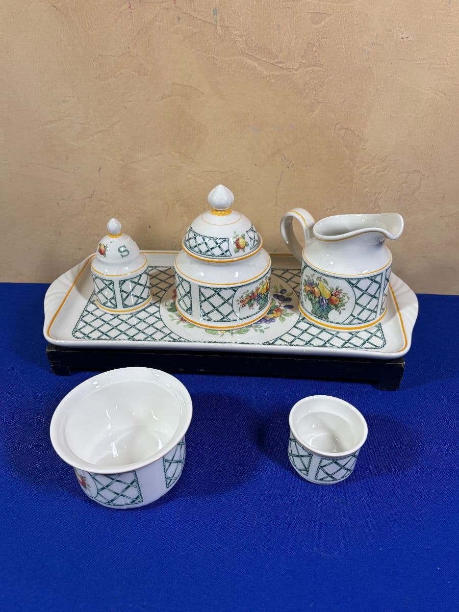 Bertha and the Babes Present Patio Furniture, Villeroy Boch, Chicos, Swarovski, Waterford photo 10