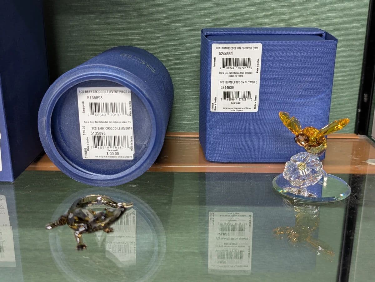 Swarovski crystals, Silver coins, Gold jewelry, Hot wheels, Vinyl records, Home Decor photo 8