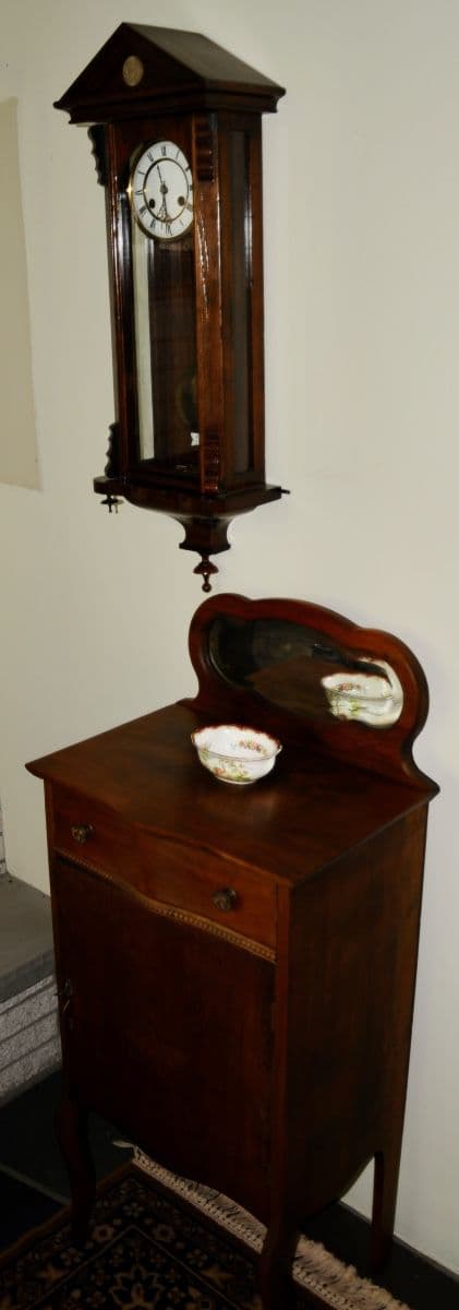 ANTIQUES, CLOCKS AND DESIGNER CLOTHING IN LANCASTER (NUFFALO AREA) photo 11