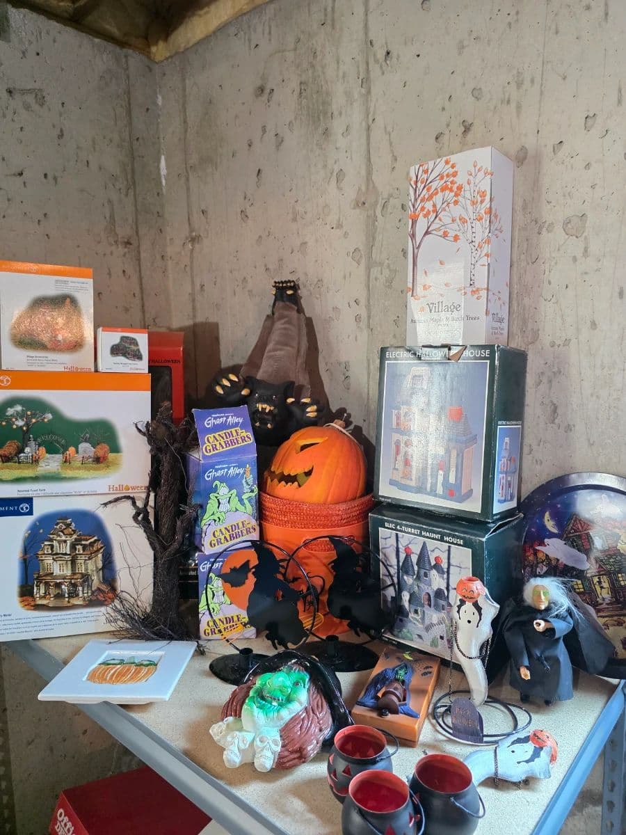 Beacon Hill Estate Sale photo 10