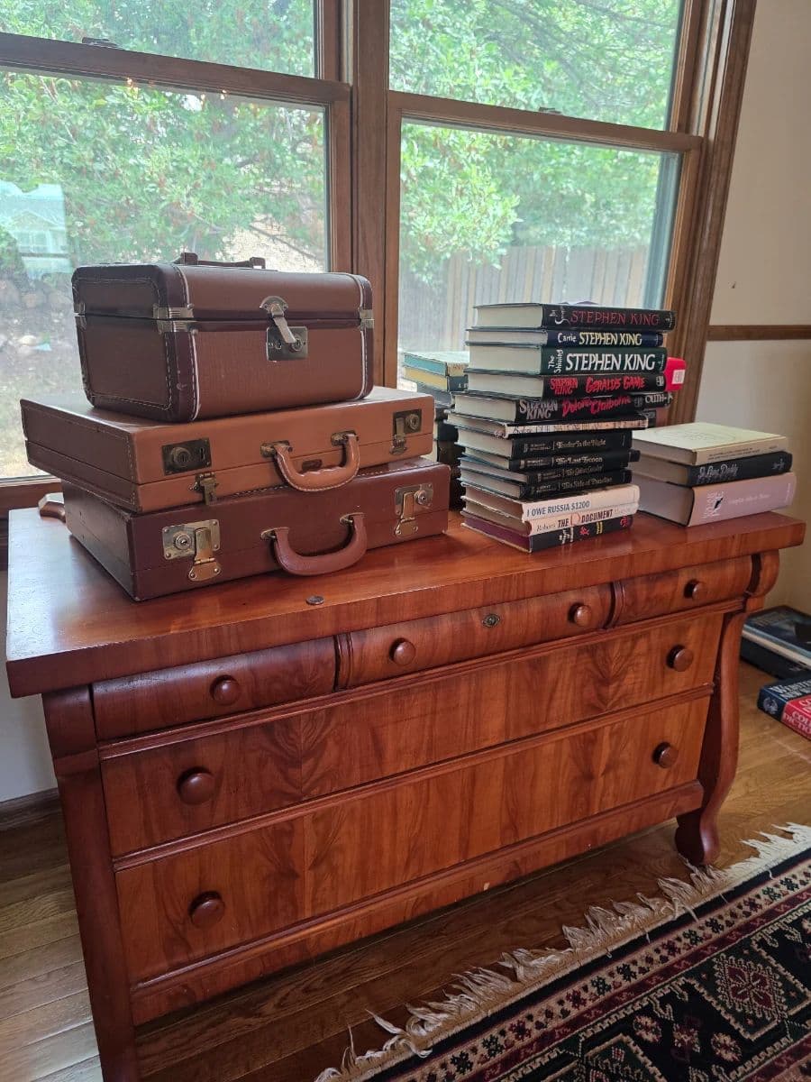 Beacon Hill Estate Sale photo 1