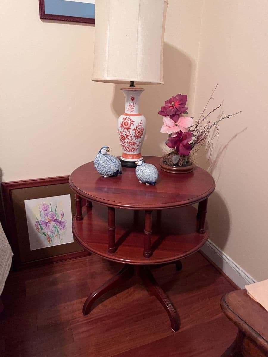 Doona Davis Estate Sales LLC: Designer Purses -Lenox-Furniture-Antiques-Blue Willow- More photo 5