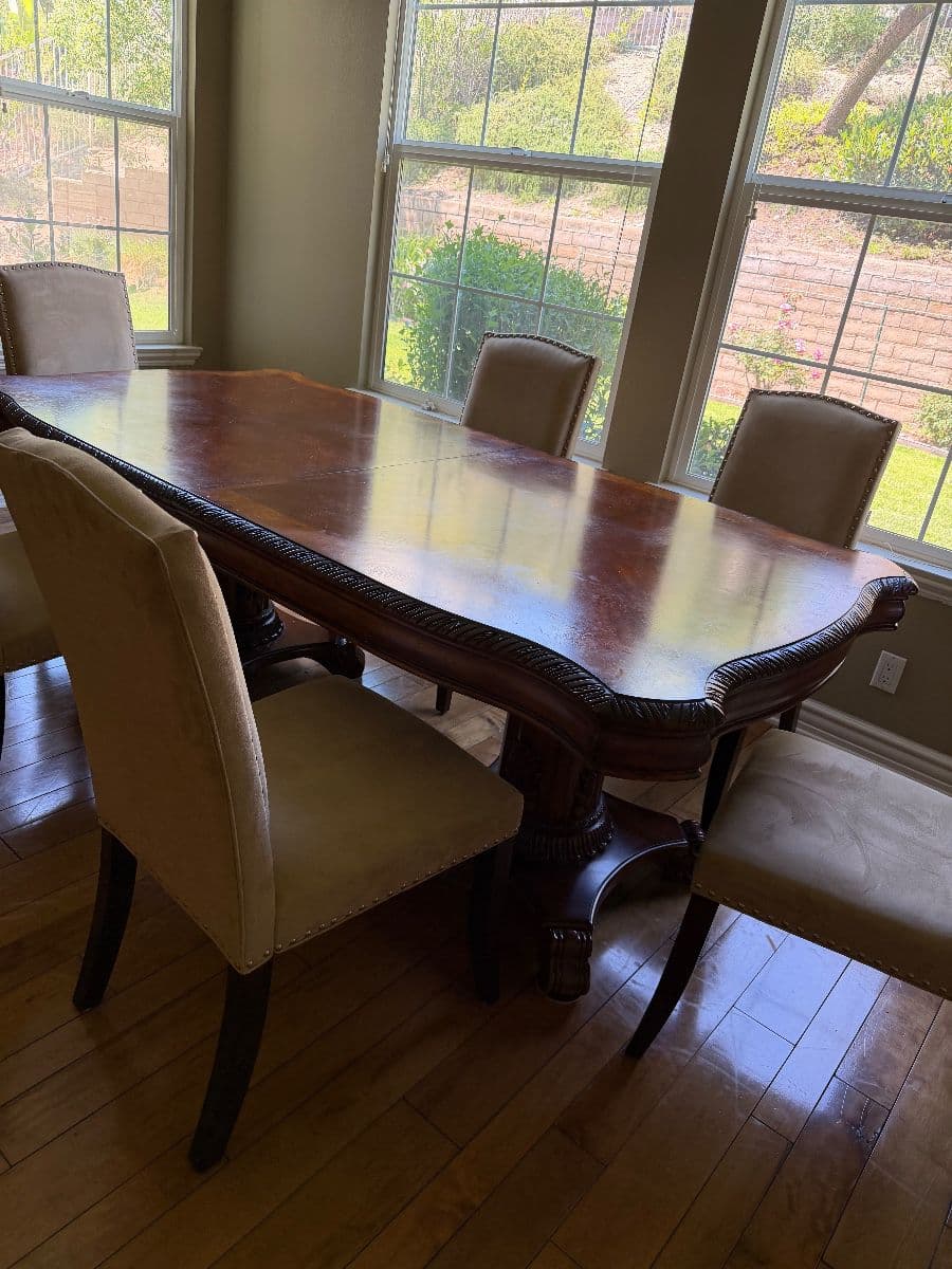 Windsor Furn, bedroom, dressers, dining tbl, kitch,  clothes, art, electr,exersize ,office, decor photo 4