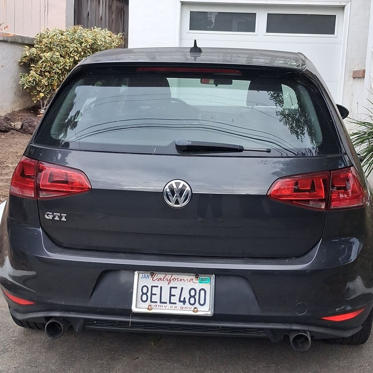 Oakland Grand Estate Sale: Vintage Charm & Volkswagen GTI photo 6