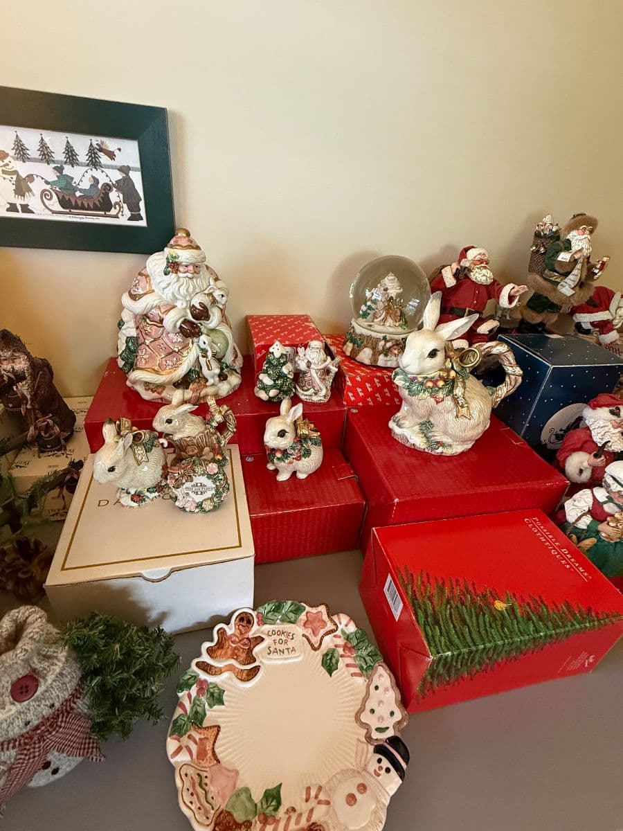 Spectacular Roseville Estate Sale photo 5