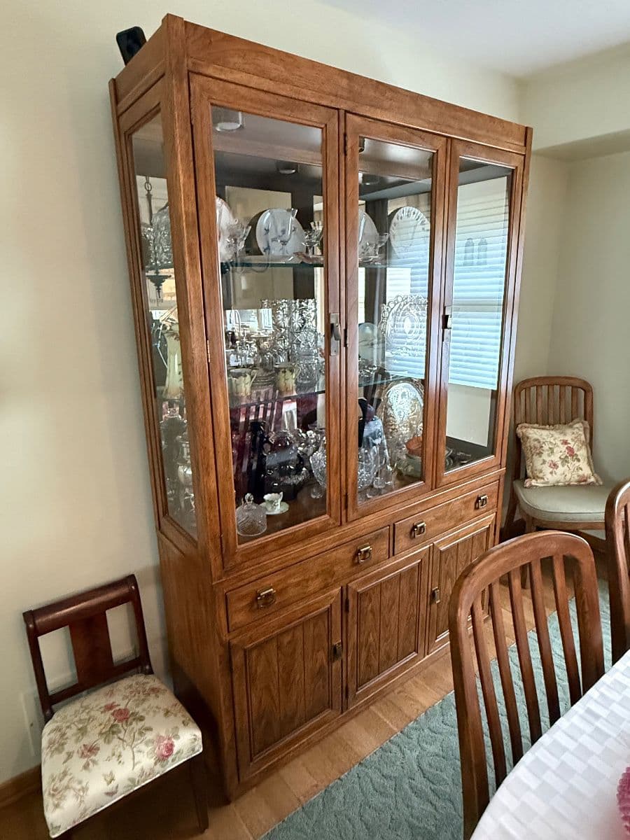 Spectacular Roseville Estate Sale photo 6