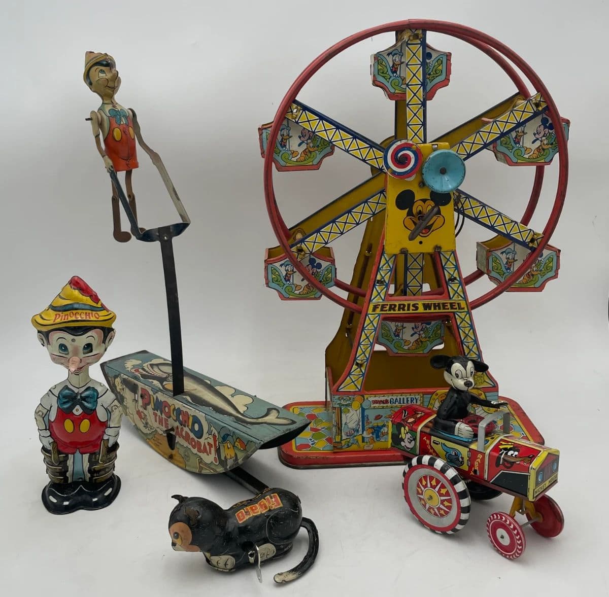 Fabulous Antique & Vintage Auction Incl. Disney Collection photo 2