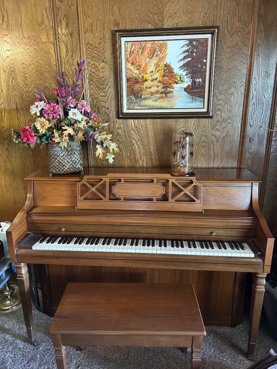 Aunt Sally’s Estate Sale photo 4