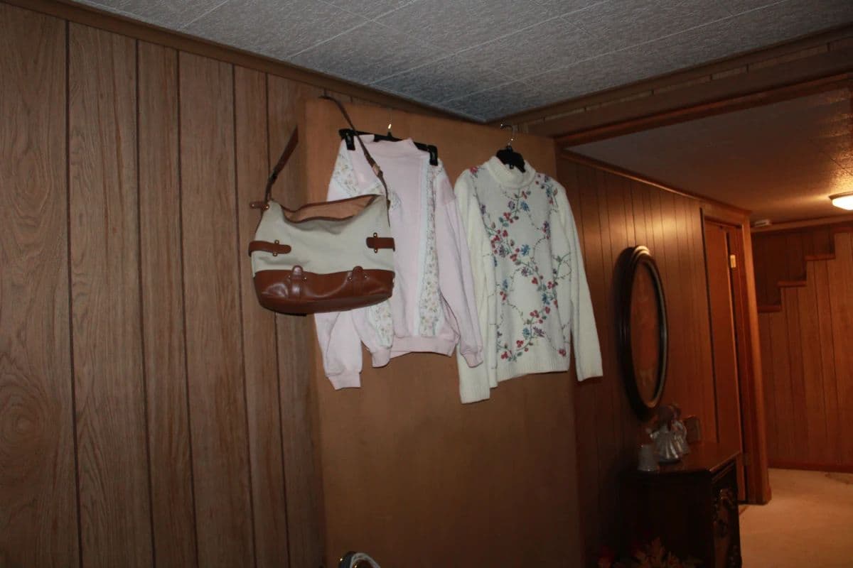 Elegantly Vintage on this Blountville Farm photo 7
