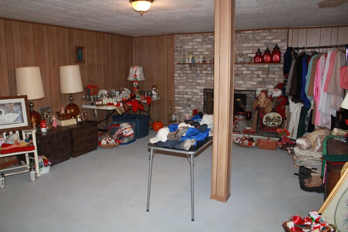 Elegantly Vintage on this Blountville Farm photo 5