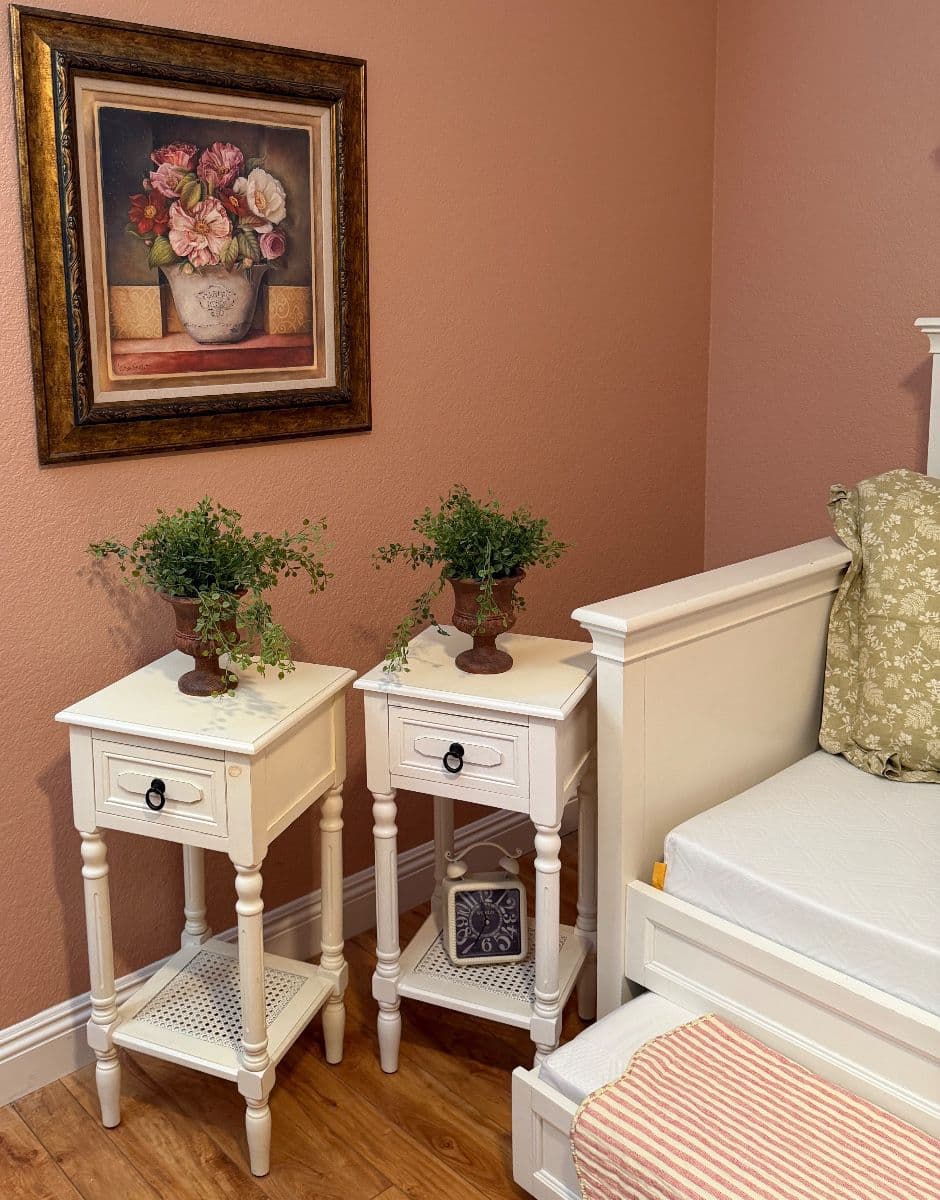 CLUTTER SWEEPERS  Remodel Liquidation and Estate Sale! photo 6