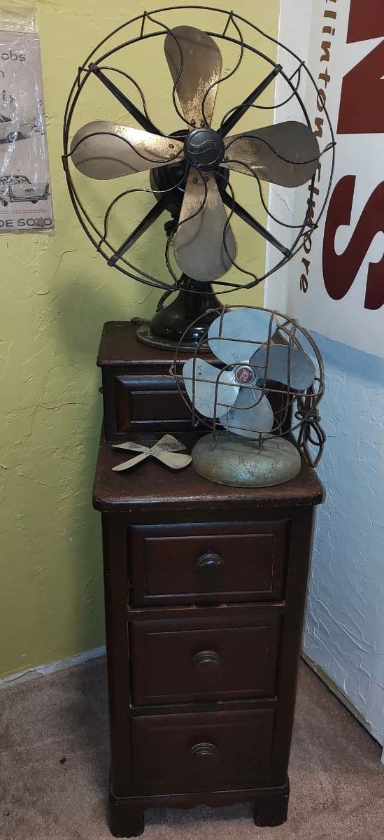 Elmore Estate Sale photo 8