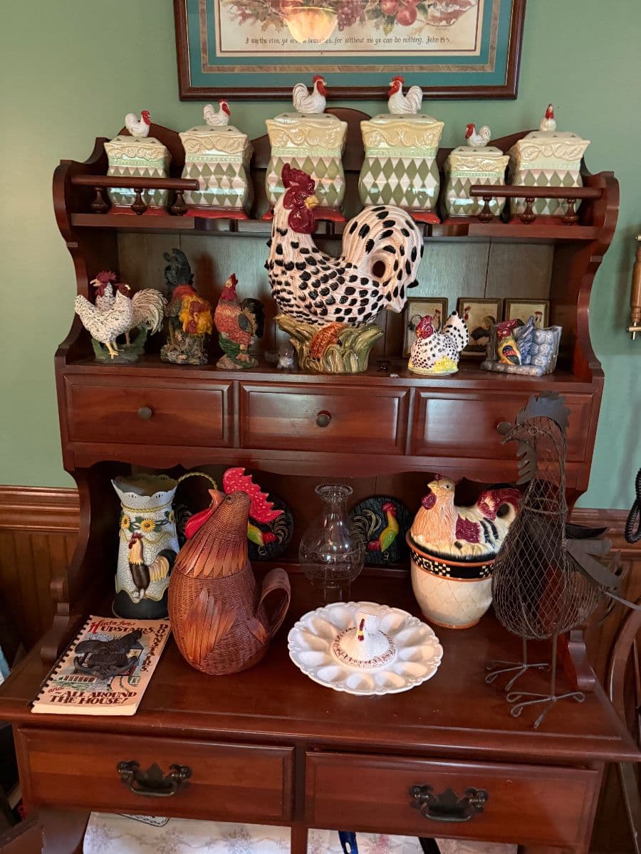 New Bern Country Comforts & Collector’s Finds photo 6