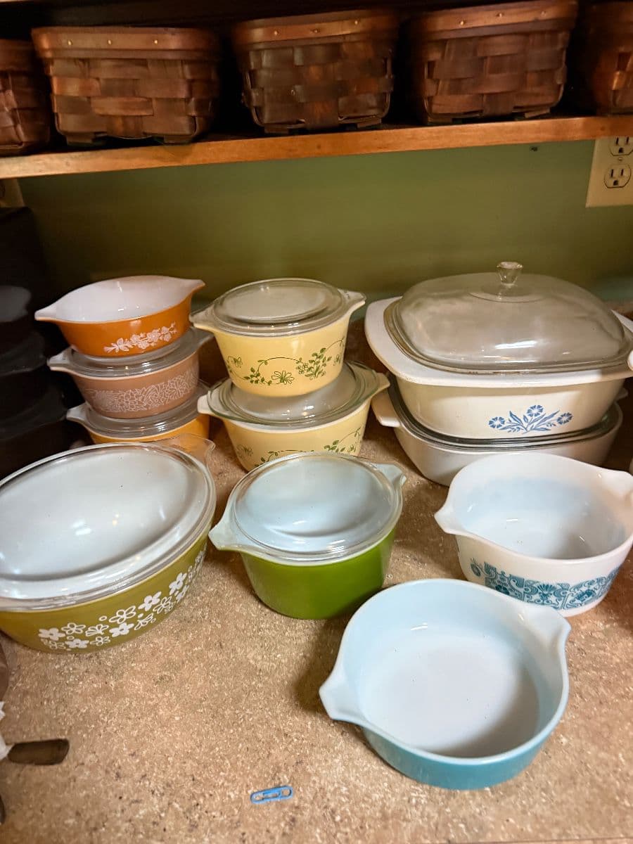 New Bern Country Comforts & Collector’s Finds photo 2